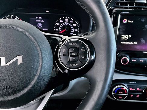 Used 2022 Kia Soul EX image 27