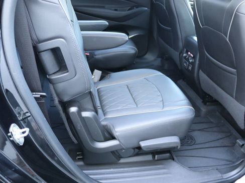 Used 2023 Buick Enclave Avenir w/ Avenir Technology Package AWD/4WD image 30