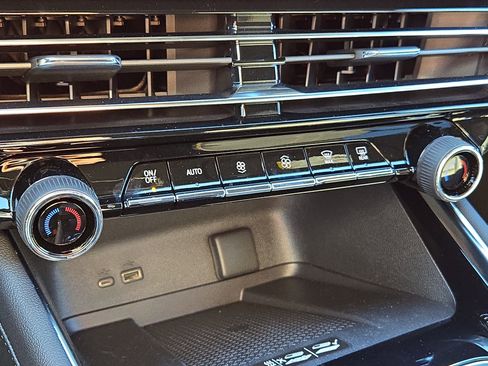 New 2026 Chevrolet Traverse High Country image 32