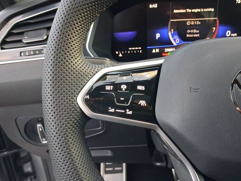 Certified 2023 Volkswagen Tiguan SE R-Line FWD image 20