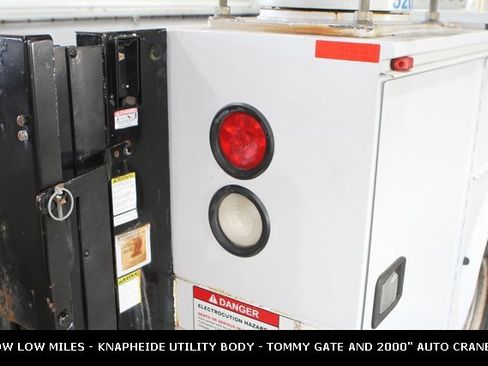 Used 2015 Ford F350 XL w/ Power Equipment Group image 29