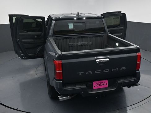 Used 2025 Toyota Tacoma Limited image 22