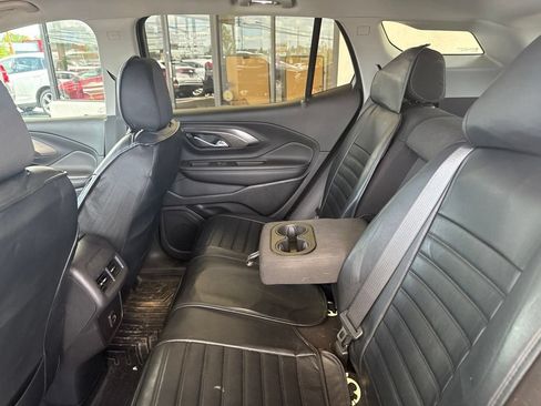 Used 2022 GMC Terrain SLE w/ Driver Convenience Package AWD/4WD image 16