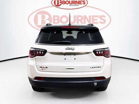 Used 2018 Jeep Compass Limited w/ Navigation Group image 10