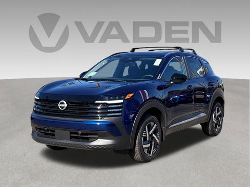 New 2026 Nissan Kicks SV w/ SV Premium Package FWD image 3
