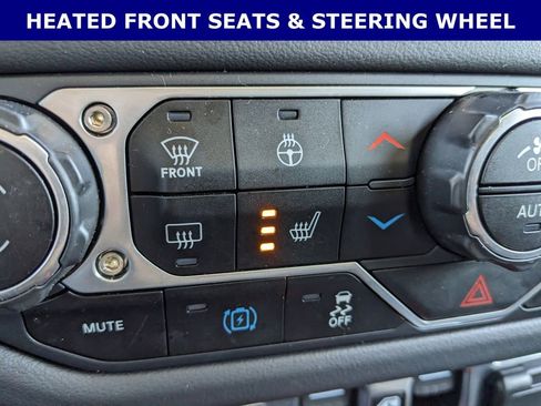 Certified 2025 Jeep Wrangler Unlimited Sahara image 5