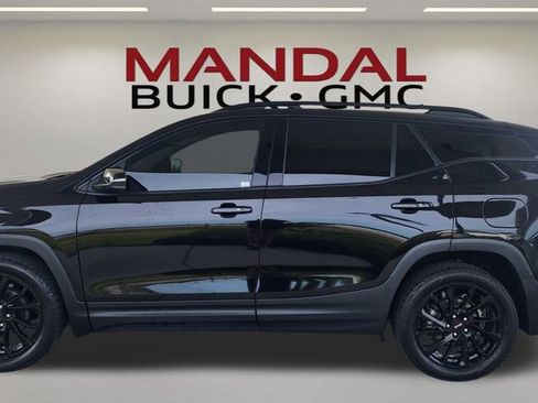 Used 2023 GMC Terrain SLT w/ Elevation Edition FWD image 9