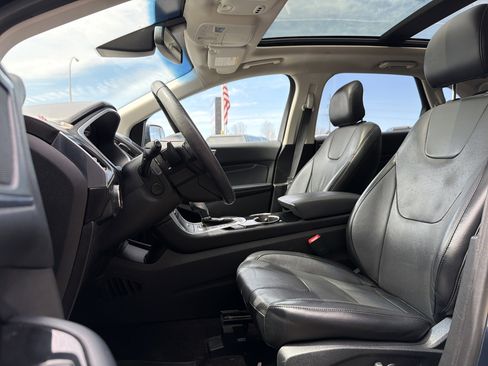 Used 2018 Ford Edge Titanium w/ Equipment Group 302A image 3