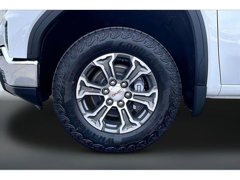 New 2026 GMC Sierra 1500 SLE AWD/4WD image 10