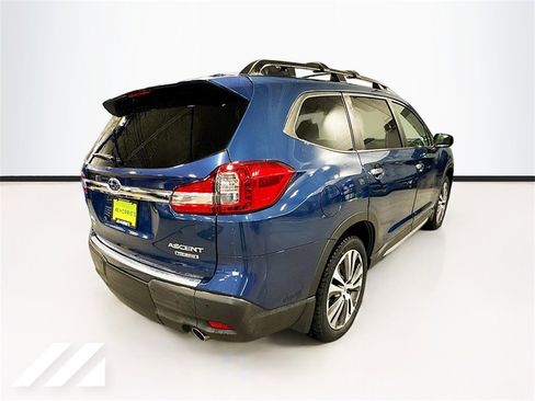 Used 2022 Subaru Ascent Touring image 5