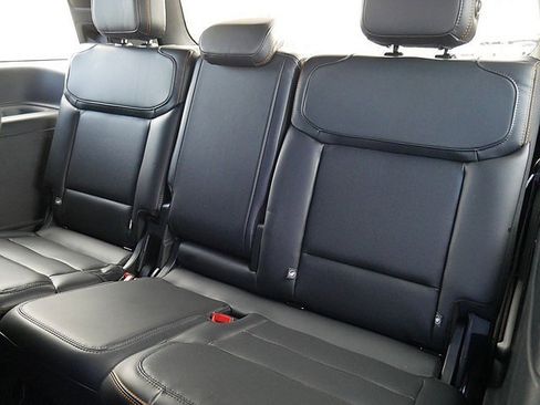 Used 2025 Ford Expedition Tremor image 17