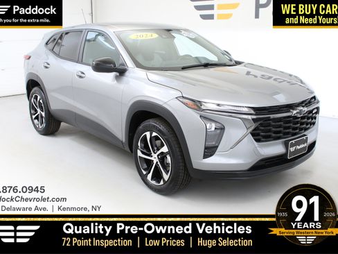 Used 2024 Chevrolet Trax RS FWD image 1