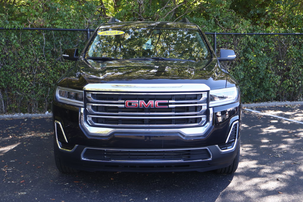 Certified 2023 GMC Acadia SLE w/ Driver Convenience Package FWD image 2