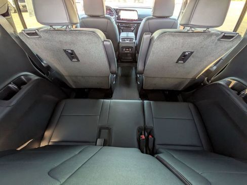 New 2026 Chevrolet Traverse Z71 w/ Driver Confidence Package image 33