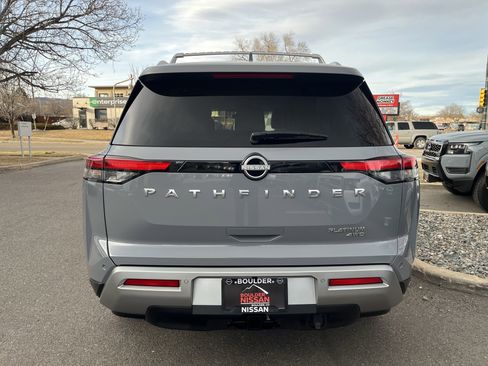 Certified 2024 Nissan Pathfinder Platinum image 9