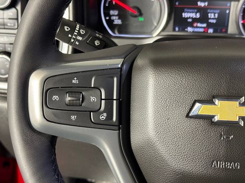 Used 2021 Chevrolet Silverado 1500 LT AWD/4WD image 11