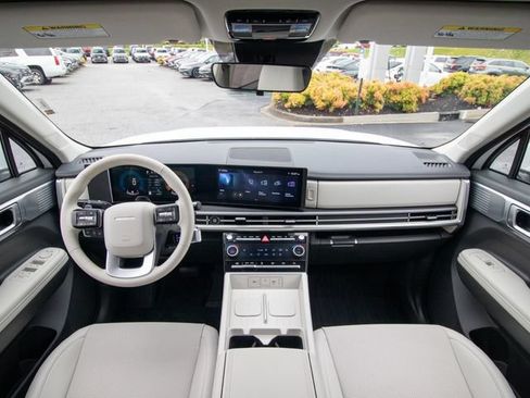 Used 2026 Hyundai Santa Fe SEL FWD image 21