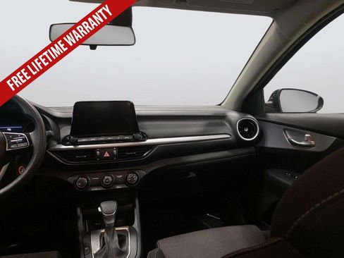 Used 2024 Kia Forte LXS FWD image 20
