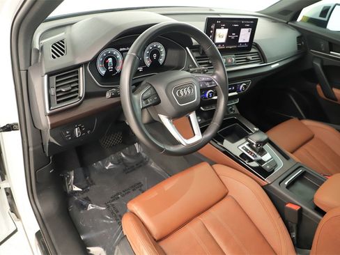 Certified 2022 Audi Q5 2.0T Premium Plus w/ Premium Plus Package image 15