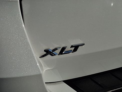 Certified 2023 Ford Explorer XLT AWD/4WD image 29