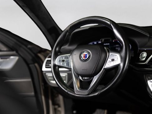 Used 2022 BMW ALPINA B7 xDrive w/ Interior Design Package AWD/4WD image 31