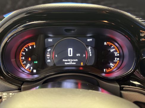 Used 2023 Dodge Durango AWD image 17