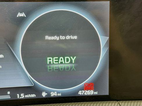 Used 2023 Kia EV6 GT-Line w/ GT-Line Suede Seat Package AWD/4WD image 18
