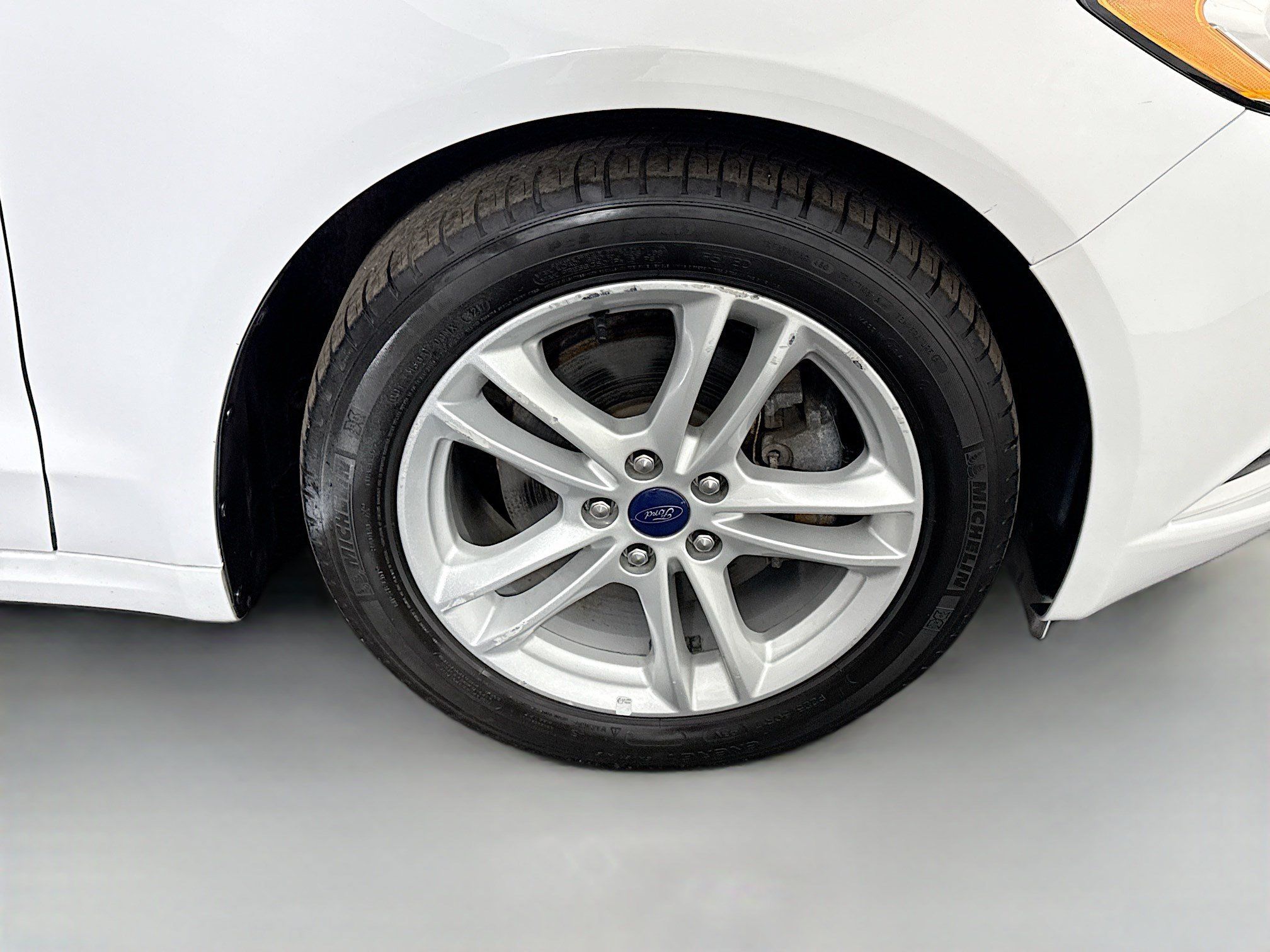 Used 2018 Ford Fusion S FWD image 32