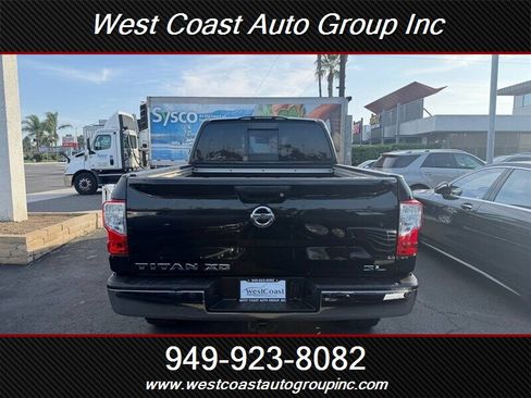 Used 2016 Nissan Titan SL image 27