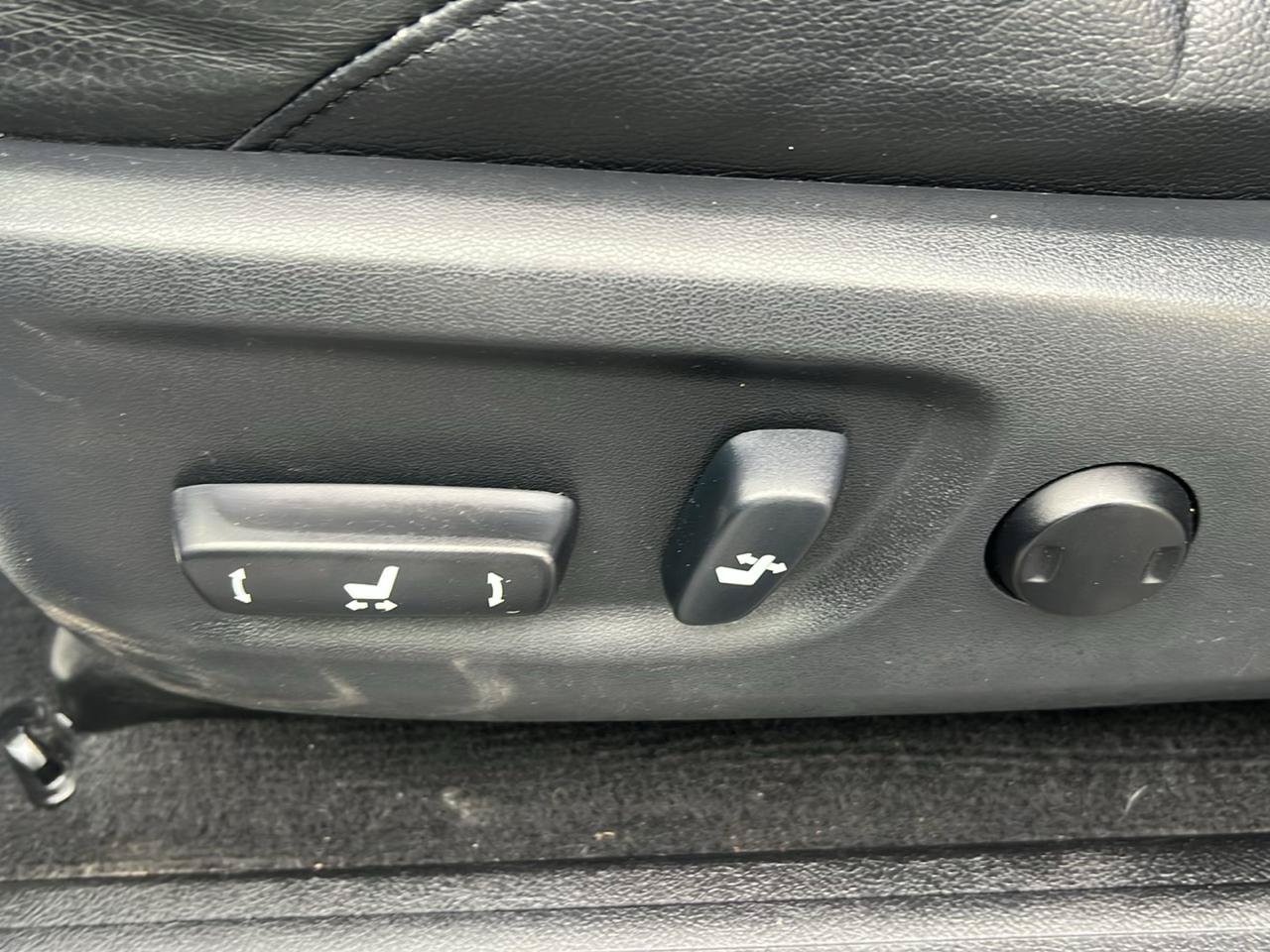 Used 2010 Toyota 4Runner Limited AWD/4WD image 19