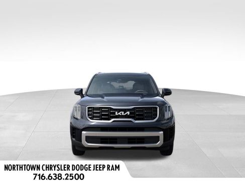 Used 2025 Kia Telluride S image 2