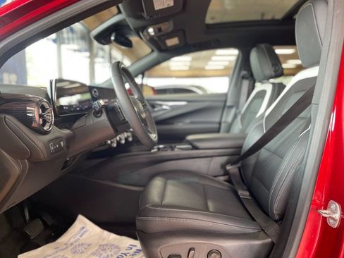 Used 2024 Chevrolet Blazer EV LT AWD/4WD image 21