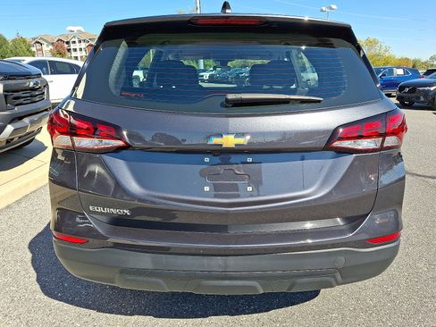 Certified 2022 Chevrolet Equinox LS image 5