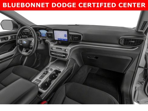 Used 2023 Ford Explorer XLT w/ Equipment Group 202A RWD image 10