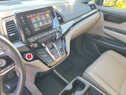 Used 2022 Honda Odyssey Elite image 27