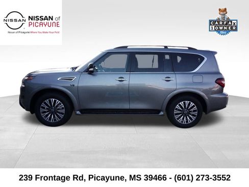 Used 2022 Nissan Armada SL w/ Midnight Edition Package image 2