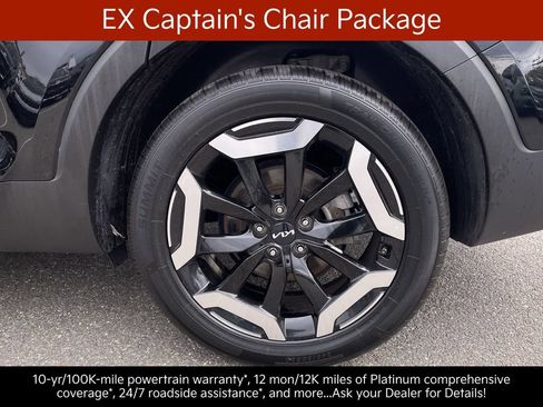 Certified 2024 Kia Telluride EX w/ EX Captain's Chair Package AWD/4WD image 14