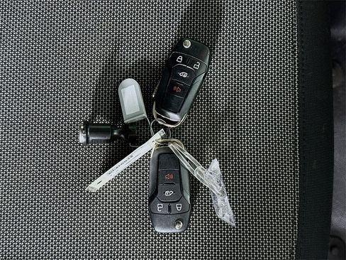 Used 2019 Ford Transit Connect XL image 33