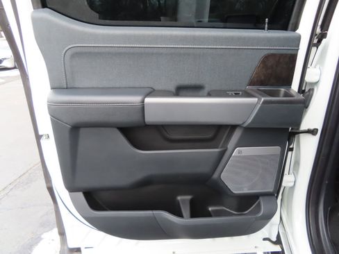 Used 2023 Ford F150 Lariat image 44