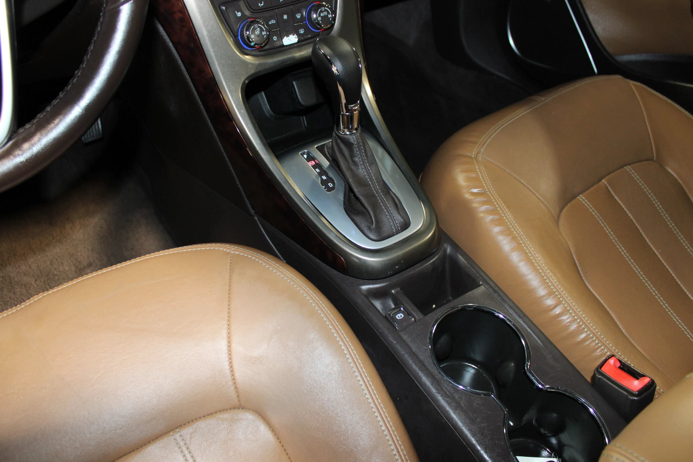 Used 2013 Buick Verano Leather FWD image 20
