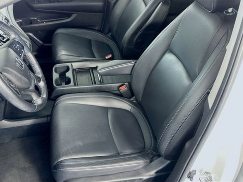 Used 2023 Honda Odyssey EX-L image 18