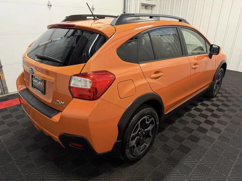 Used 2014 Subaru Crosstrek 2.0i Premium w/ Moonroof Package AWD/4WD image 4