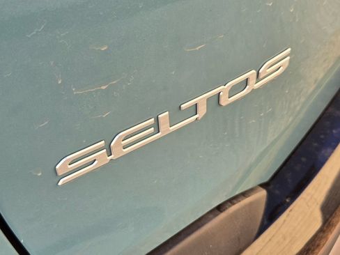 Used 2026 Kia Seltos EX FWD image 14