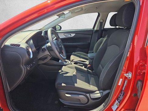 Used 2023 Kia Forte LXS w/ LXS Technology Package FWD image 17