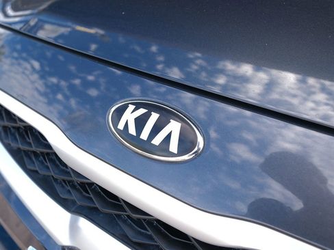 Used 2019 Kia Forte LXS image 48