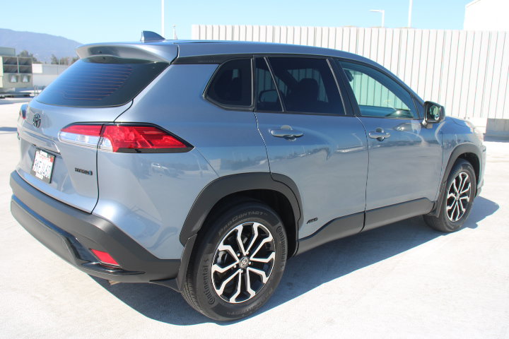 Used 2024 Toyota Corolla Cross AWD Hybrid image 3
