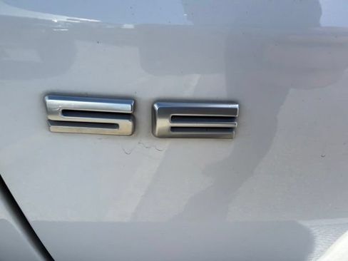 Used 2020 Ford Escape SE AWD/4WD image 9