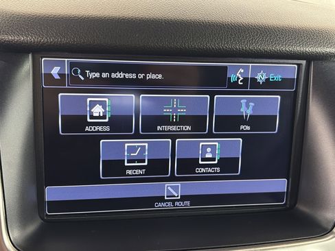 Used 2017 Chevrolet Suburban LT image 21