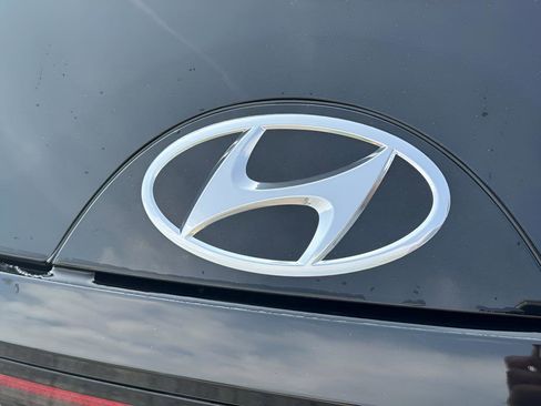 Certified 2023 Hyundai Tucson SEL w/ Convenience Package AWD/4WD image 8