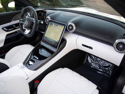 New 2026 Mercedes-Benz SL 63 AMG 4MATIC image 18